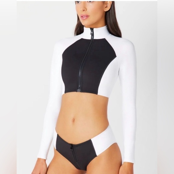 GIGI C Other - GIGI C Missy Crop Rashguard Surf Jacket Black/White LARGE AND BOTTOMS